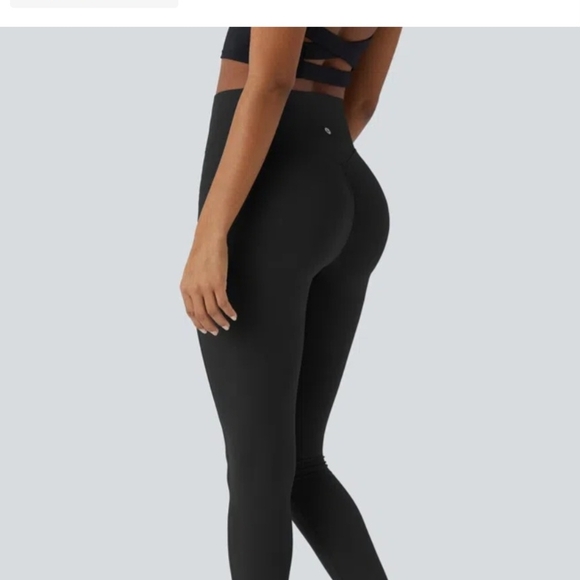 HALARA Classic Black Leggings - Picture 1 of 11